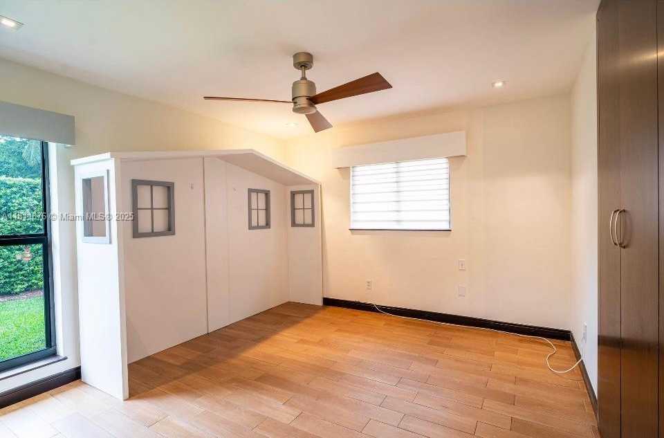 Small Image of 8799 SOUTH WEST 80TH ST, Miami Number 18