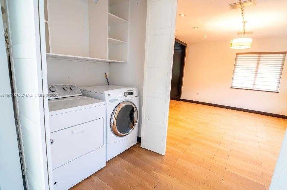 Small Image of 8799 SOUTH WEST 80TH ST, Miami Number 21