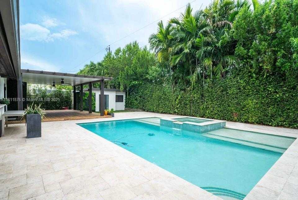 Small Image of 8799 SOUTH WEST 80TH ST, Miami Number 22