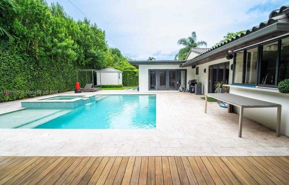 Small Image of 8799 SOUTH WEST 80TH ST, Miami Number 23