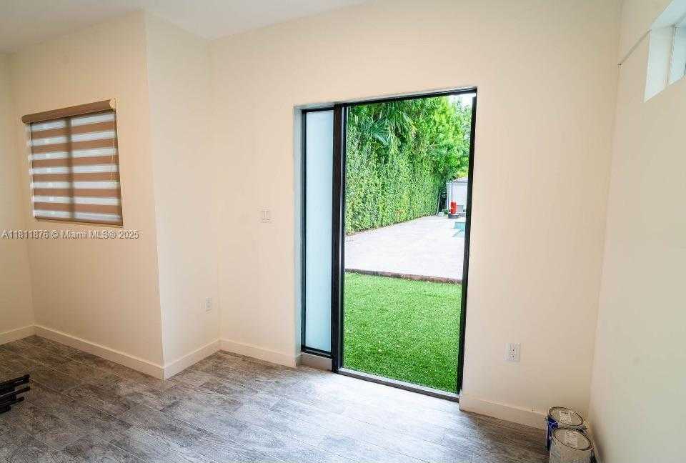 Small Image of 8799 SOUTH WEST 80TH ST, Miami Number 27