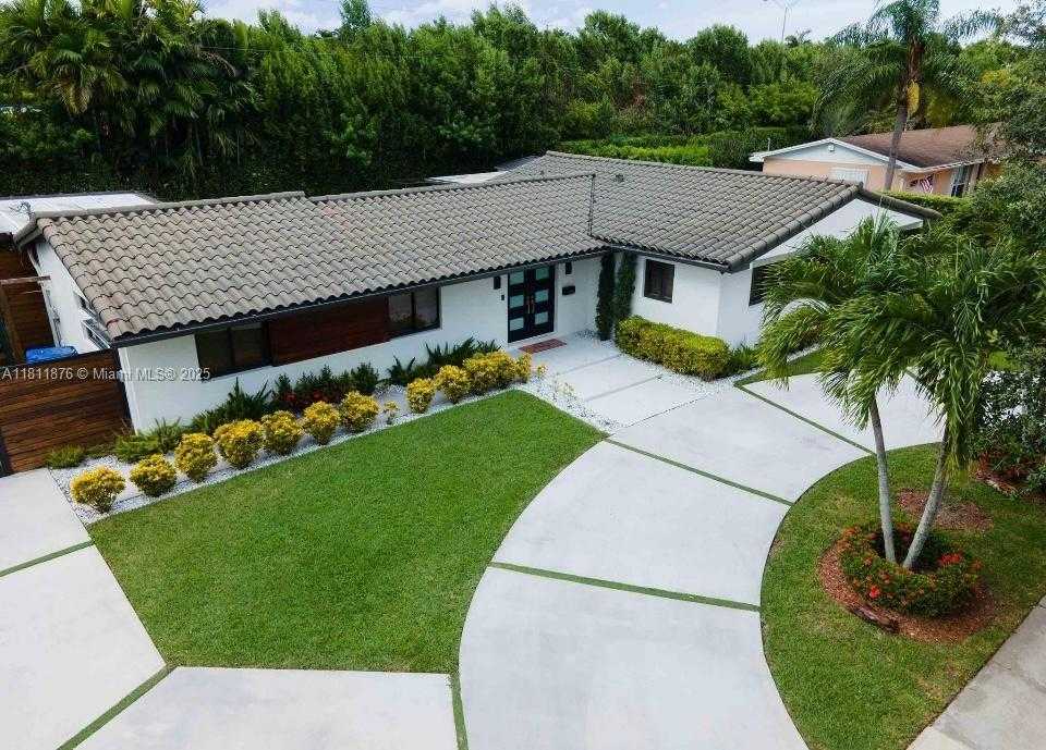 Small Image of 8799 SOUTH WEST 80TH ST, Miami Number 3