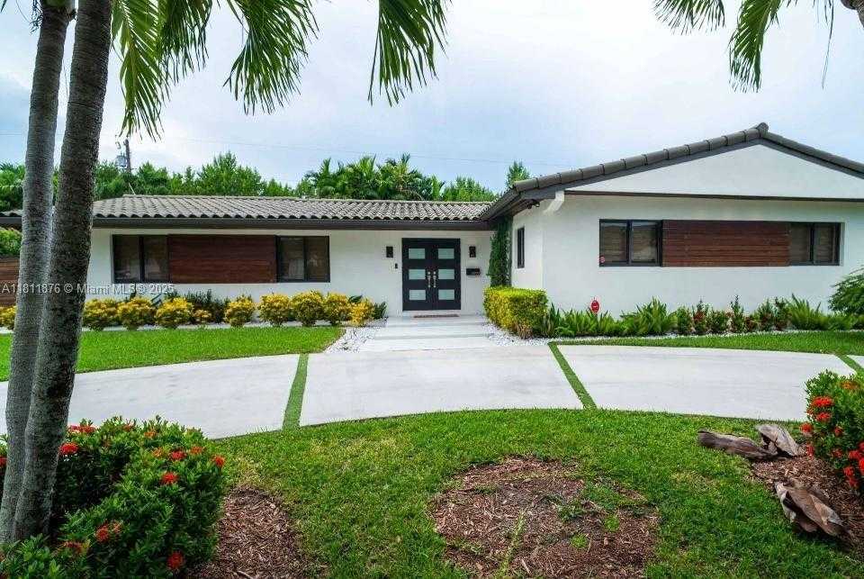 Small Image of 8799 SOUTH WEST 80TH ST, Miami Number 4