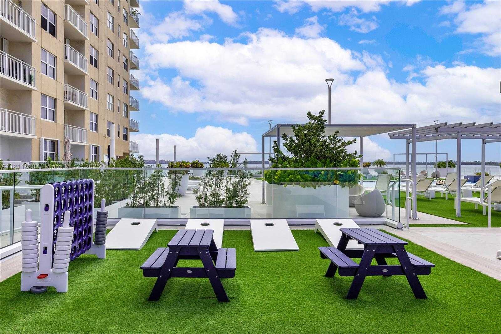 Small Image of 770 CLAUGHTON ISLAND DR #1008, Miami Number 19