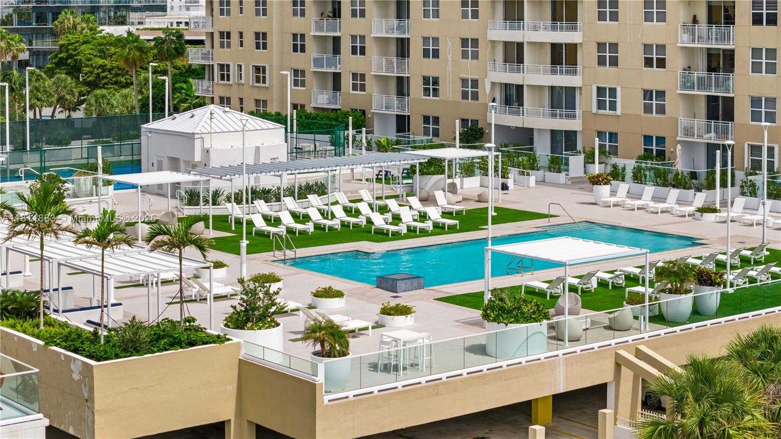 Small Image of 770 CLAUGHTON ISLAND DR #1008, Miami Number 28