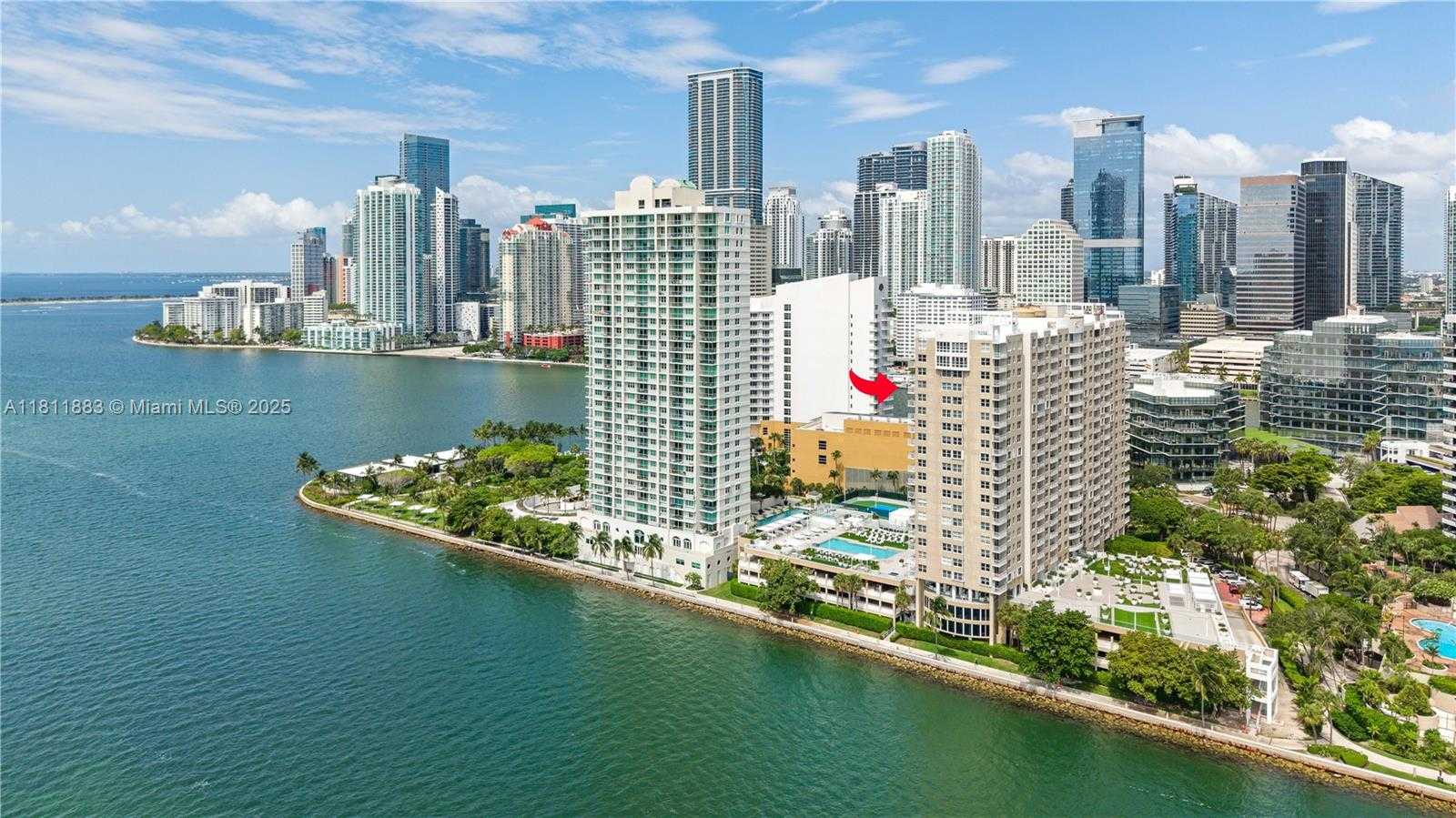 Small Image of 770 CLAUGHTON ISLAND DR #1008, Miami Number 33