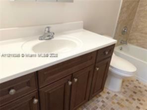 Small Image of 2500 PARKVIEW DR #2009, Hallandale Beach Number 15