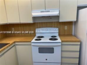 Small Image of 2500 PARKVIEW DR #2009, Hallandale Beach Number 5