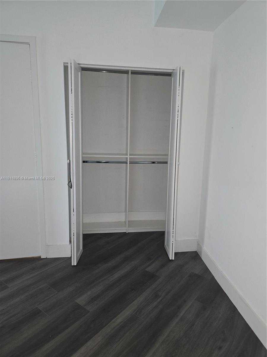 Small Image of 350 NORTH EAST 24TH ST #1008, Miami Number 9