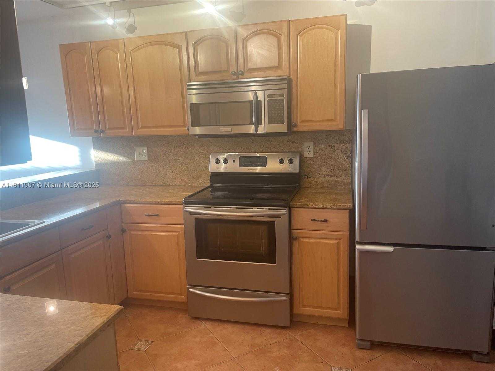 Small Image of 9518 SOUTH WEST 148TH AVE CIR E, Miami Number 17