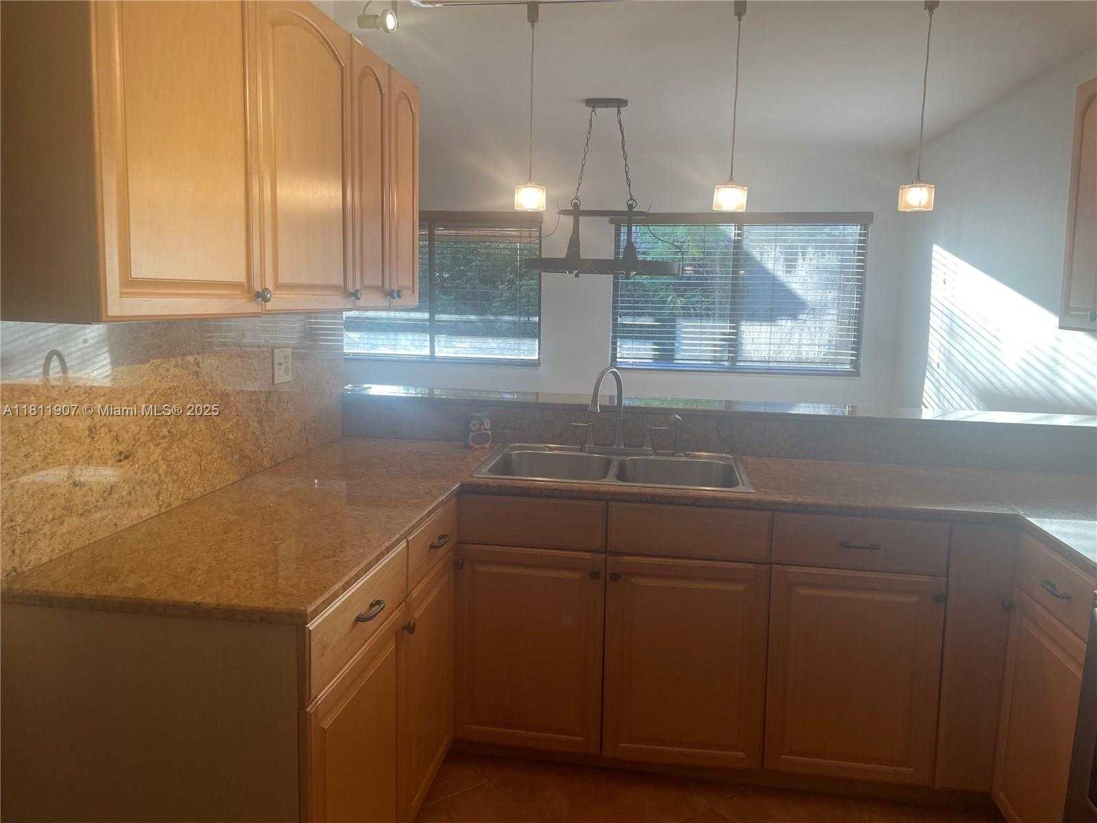 Small Image of 9518 SOUTH WEST 148TH AVE CIR E, Miami Number 18
