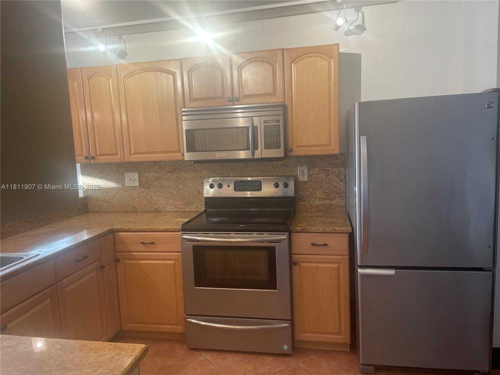 Small Image of 9518 SOUTH WEST 148TH AVE CIR E, Miami Number 19