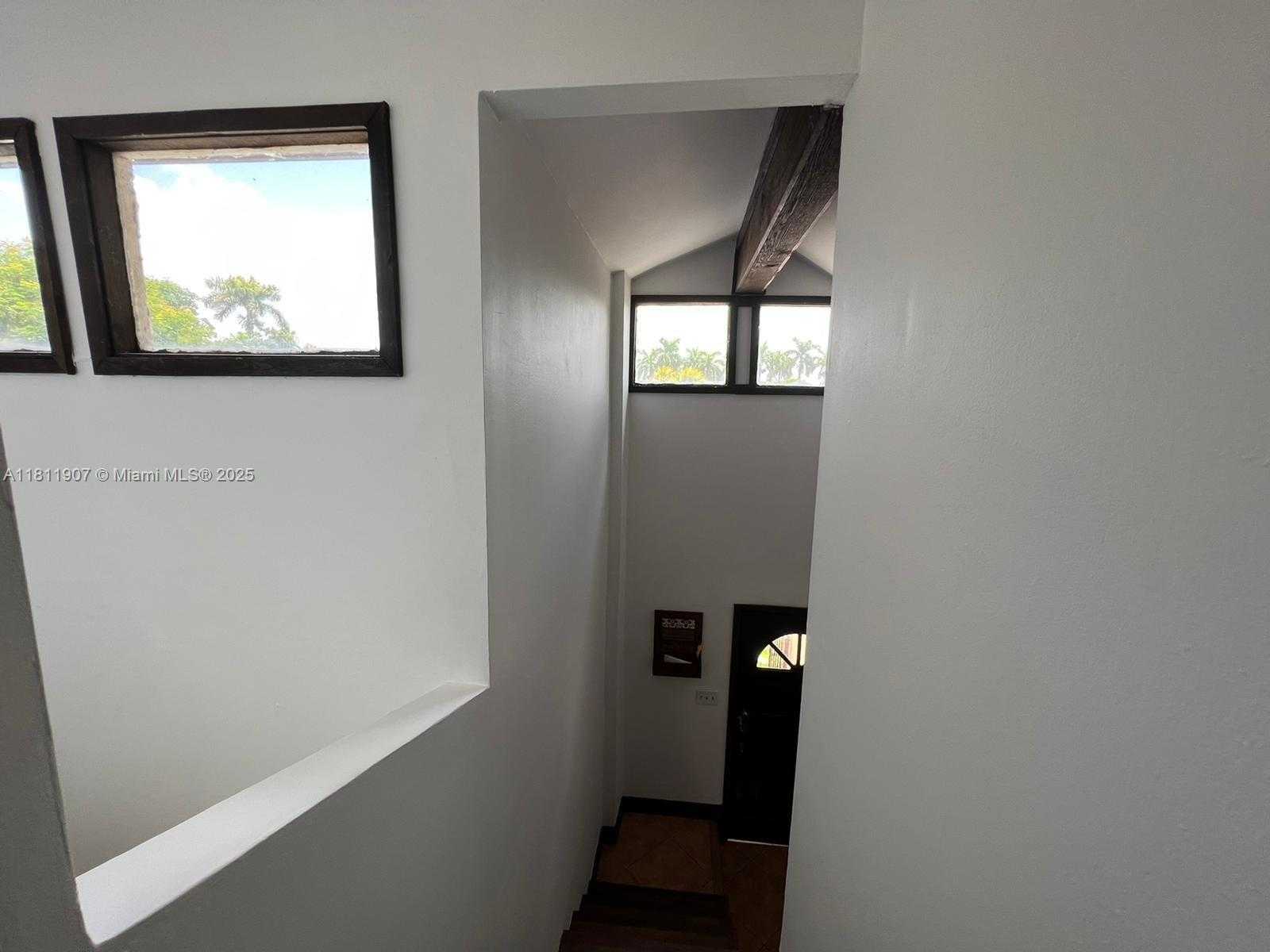 Small Image of 9518 SOUTH WEST 148TH AVE CIR E, Miami Number 4