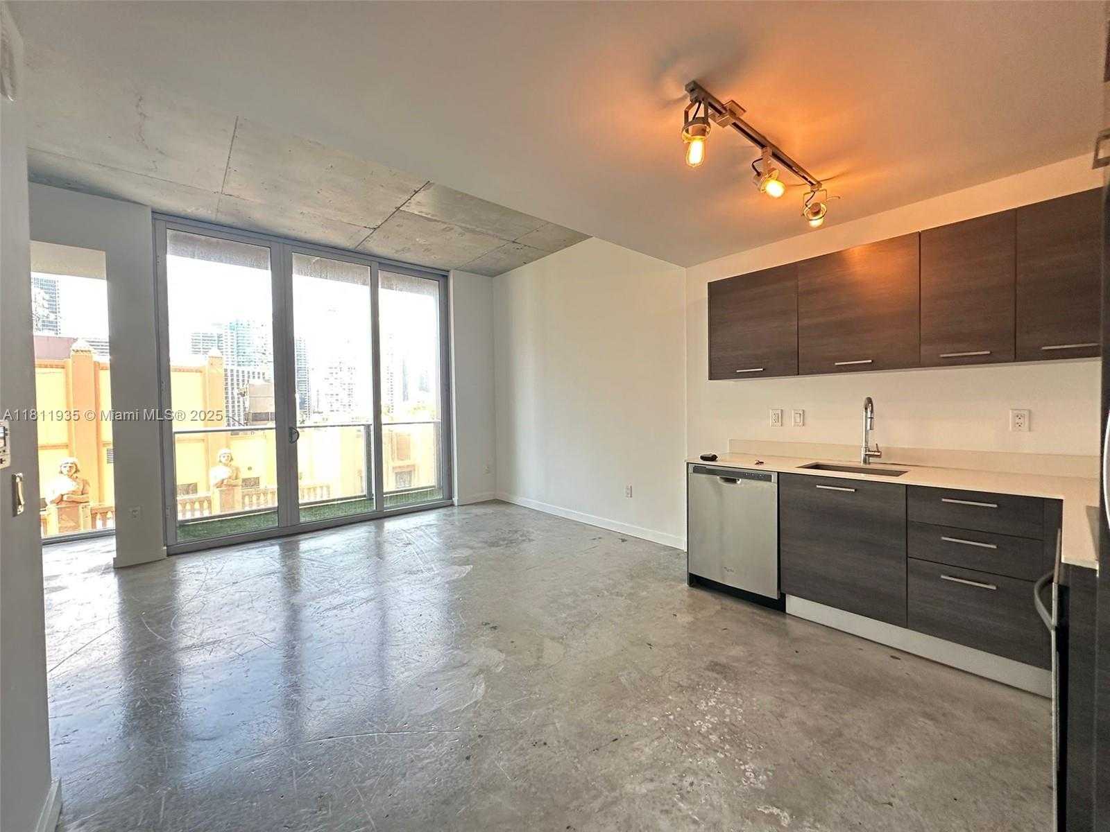 Small Image of 151 SOUTH EAST 1ST ST #1505, Miami Number 8