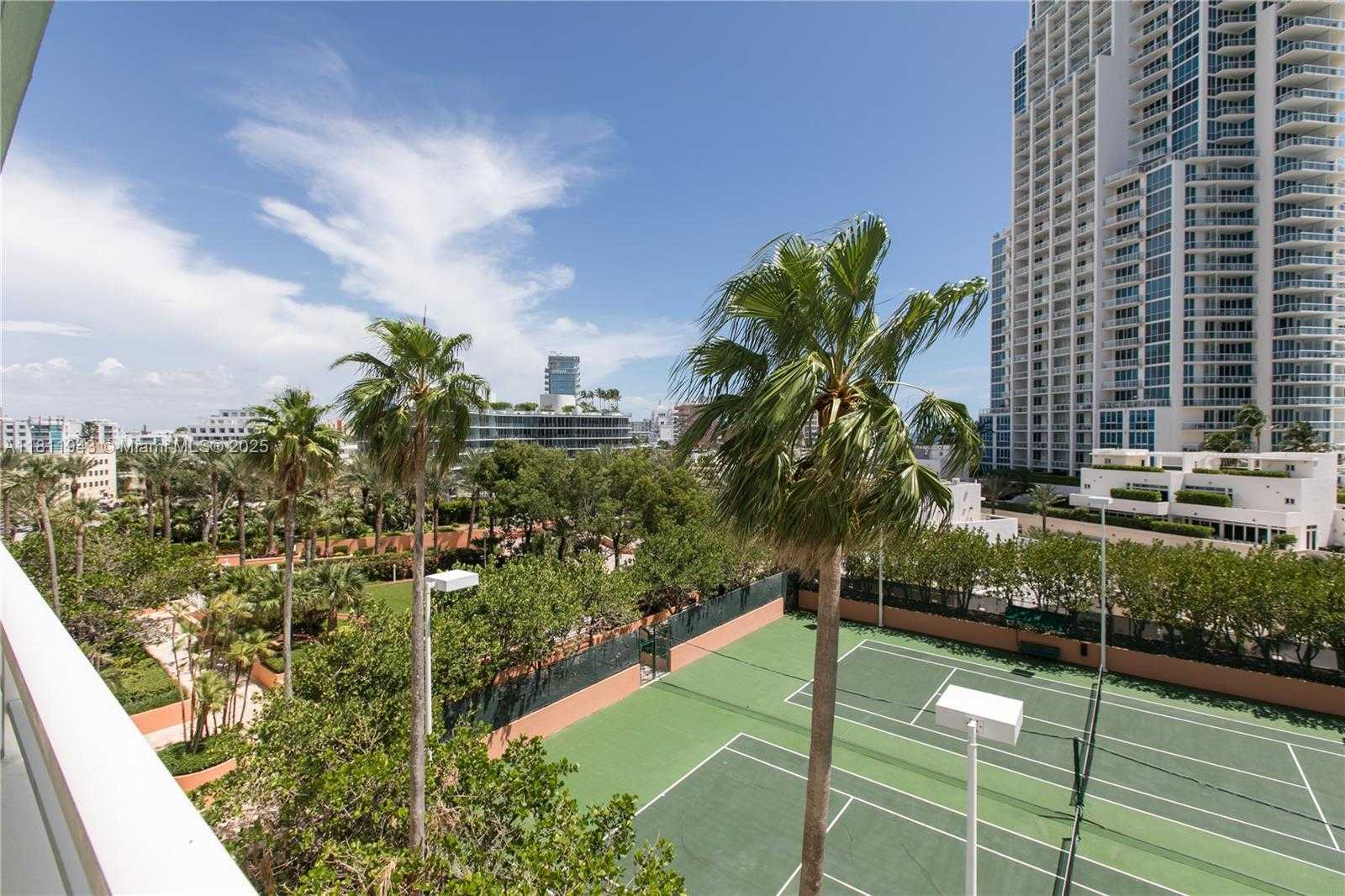 Small Image of 400 SOUTH POINTE DR #606, Miami Beach Number 15