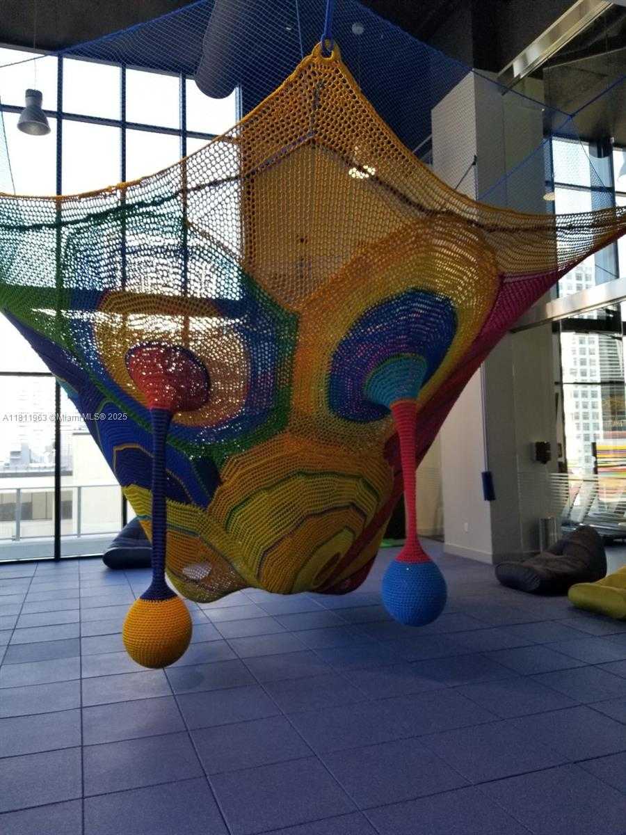 Imagen de Pequeño Objeto