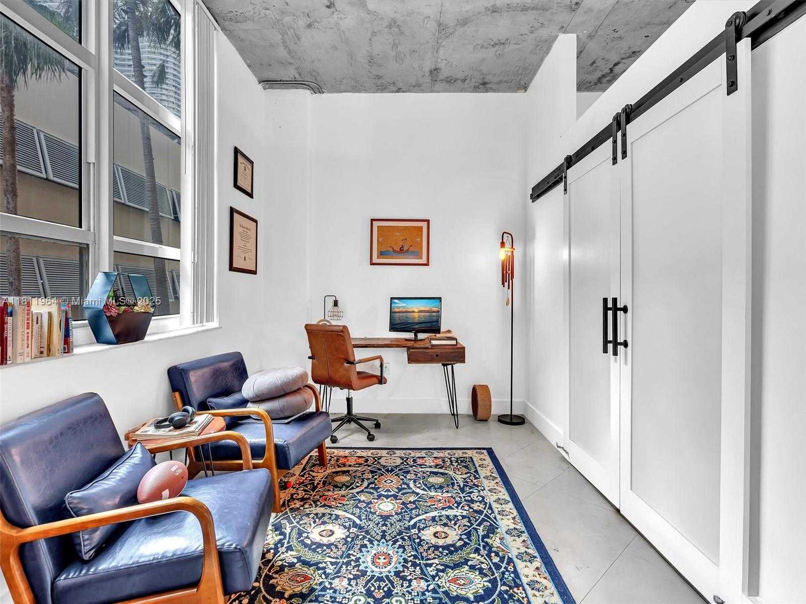Small Image of 2001 BISCAYNE BLVD #3205, Miami Number 11