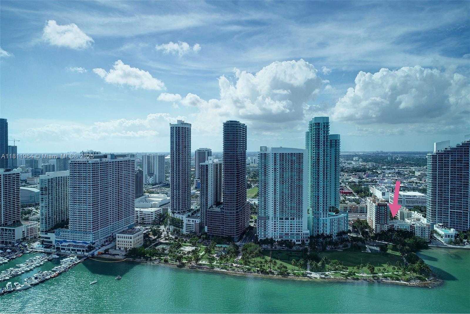 Small Image of 2001 BISCAYNE BLVD #3205, Miami Number 32