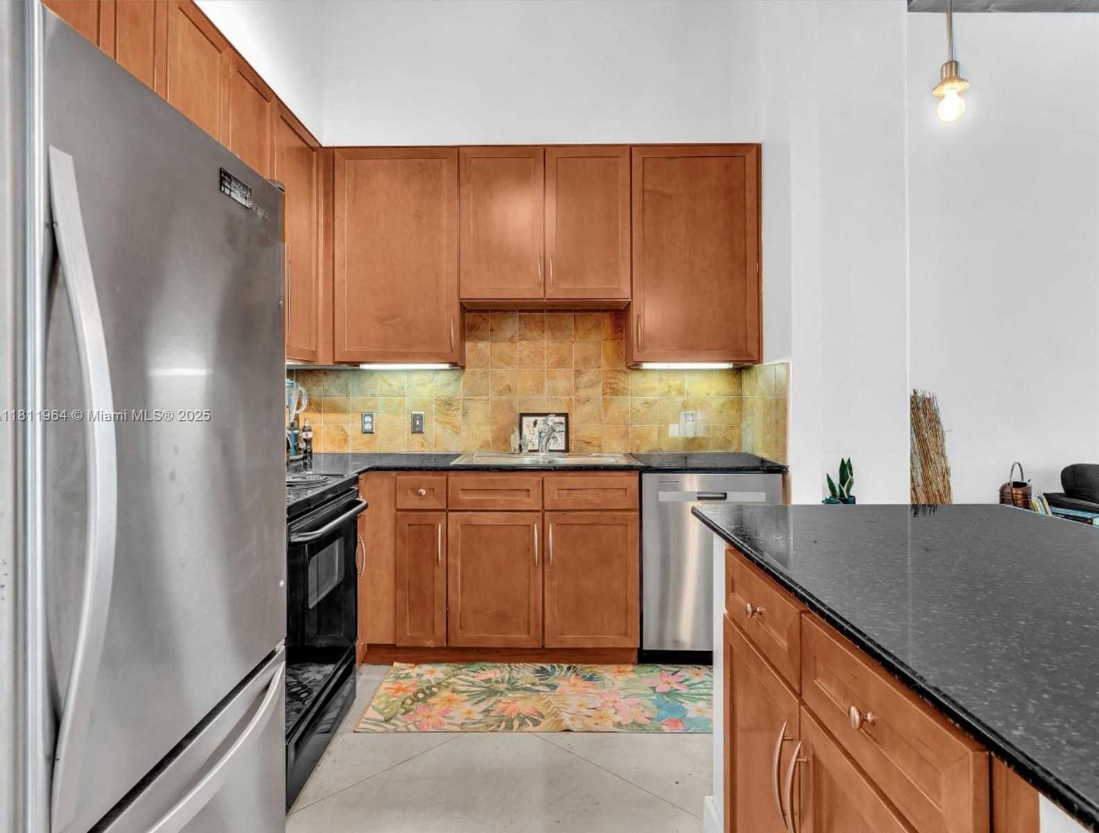 Small Image of 2001 BISCAYNE BLVD #3205, Miami Number 5