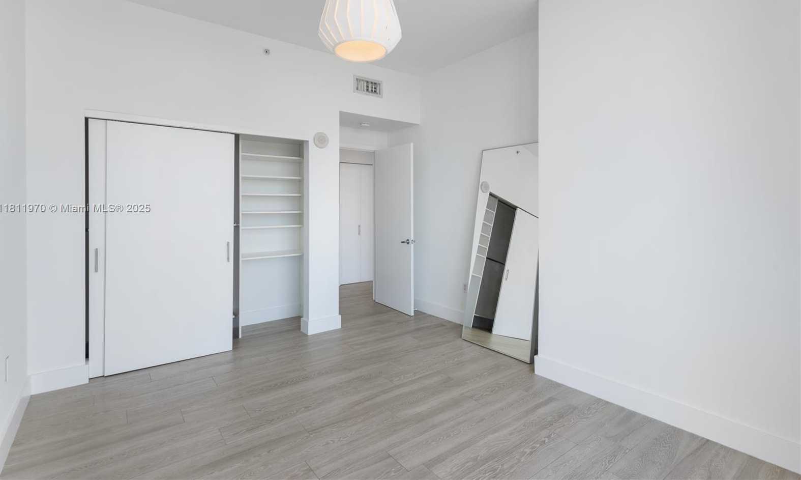 Small Image of 3470 EAST COAST AVE #H1401, Miami Number 14
