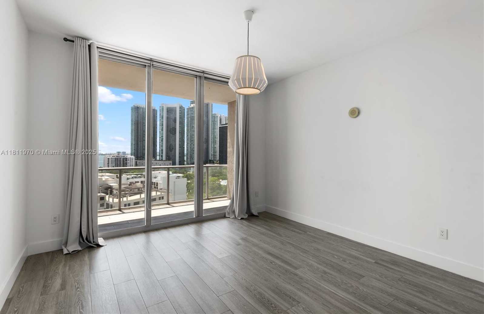 Small Image of 3470 EAST COAST AVE #H1401, Miami Number 17