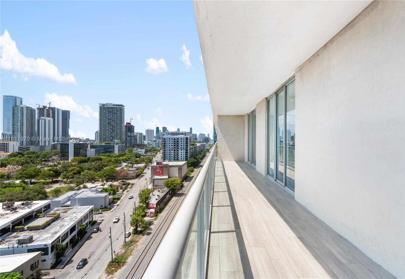 Small Image of 3470 EAST COAST AVE #H1401, Miami Number 4