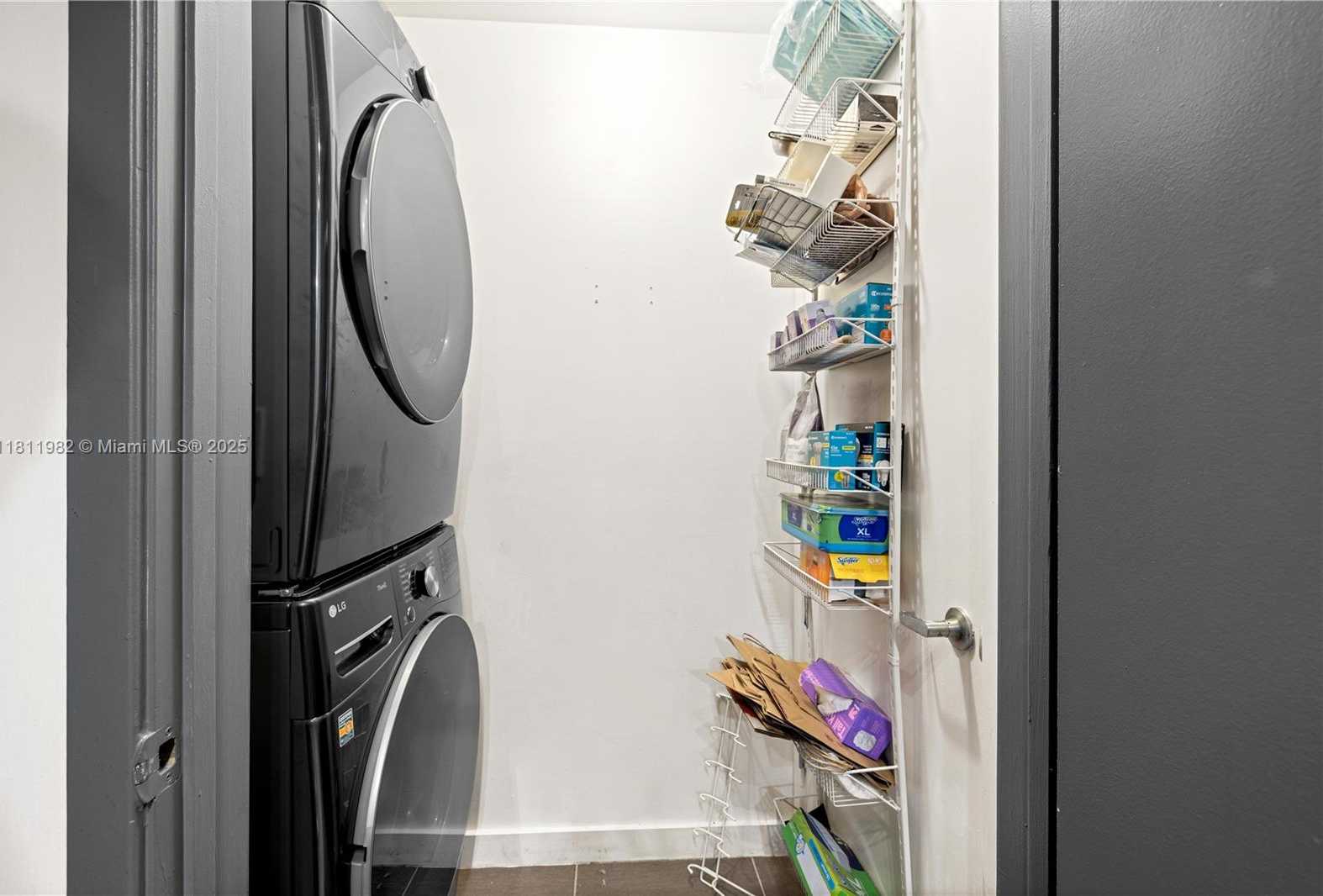 Small Image of 3301 NORTH EAST 1ST AVE #L0204, Miami Number 13