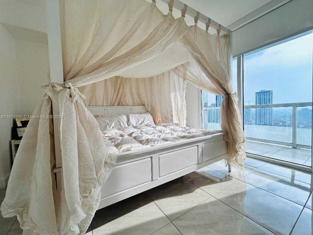 Small Image of 50 BISCAYNE BLVD #3405, Miami Number 16