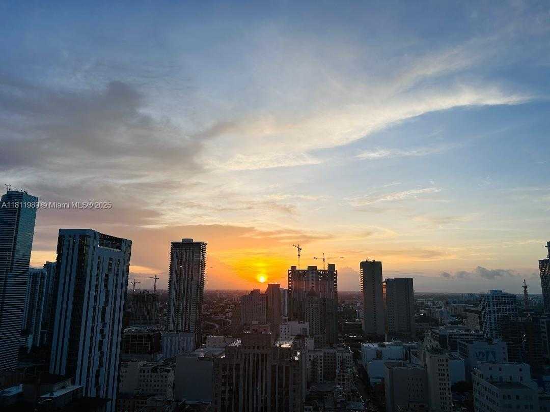 Small Image of 50 BISCAYNE BLVD #3405, Miami Number 19