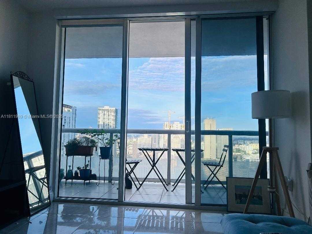 Small Image of 50 BISCAYNE BLVD #3405, Miami Number 2