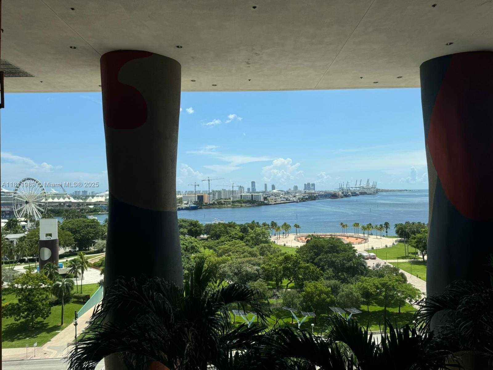 Small Image of 50 BISCAYNE BLVD #3405, Miami Number 37