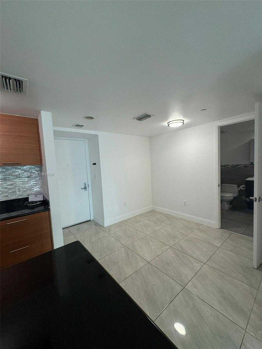 Small Image of 50 BISCAYNE BLVD #3405, Miami Number 6