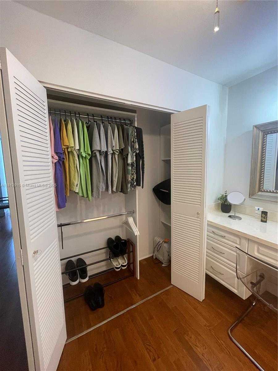 Small Image of 20505 EAST COUNTRY CLUB DR #236, Aventura Number 12