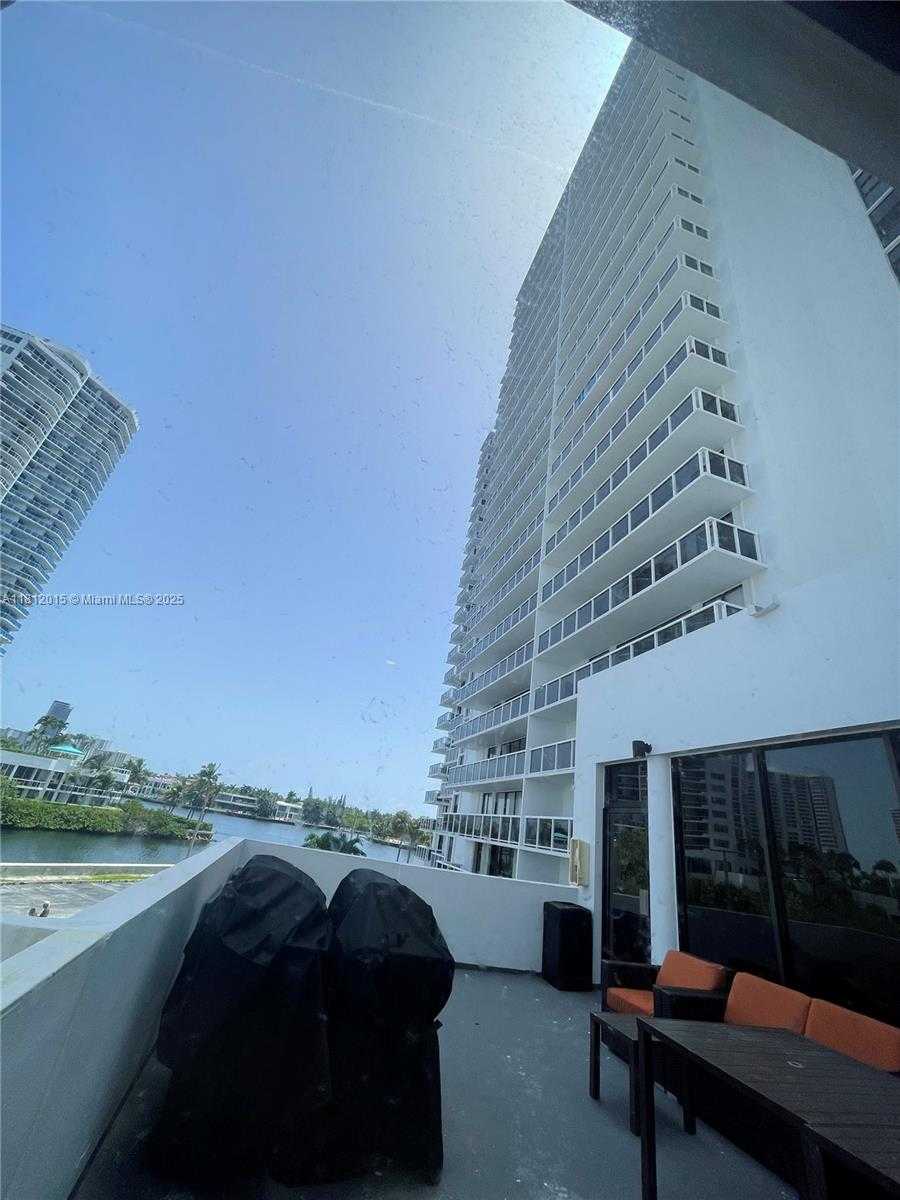 Small Image of 20505 EAST COUNTRY CLUB DR #236, Aventura Number 19