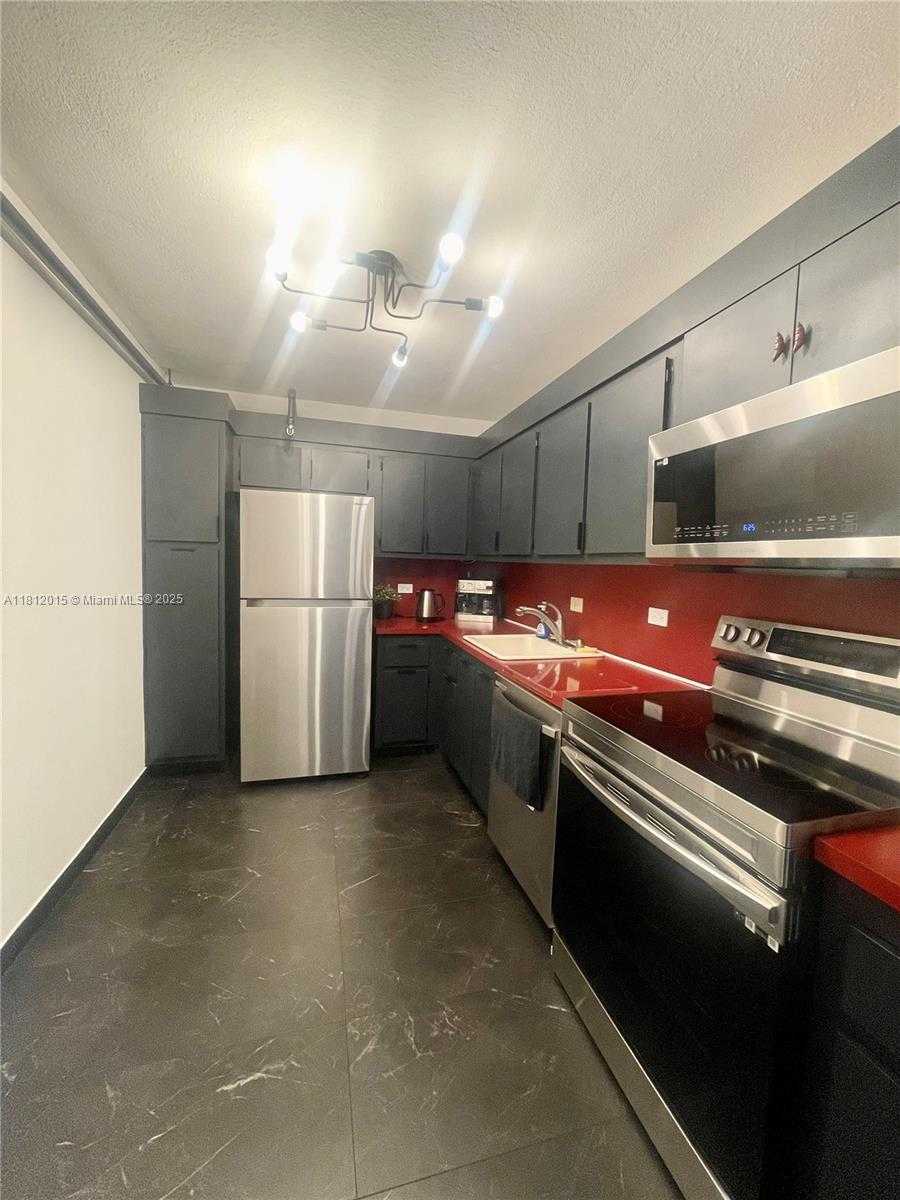 Small Image of 20505 EAST COUNTRY CLUB DR #236, Aventura Number 7