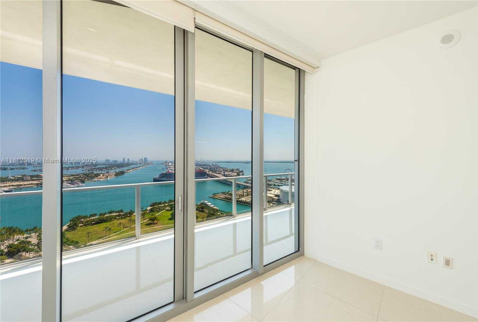 Small Image of 1100 BISCAYNE BLVD #3604, Miami Number 11