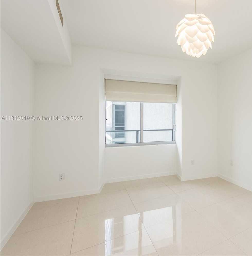 Small Image of 1100 BISCAYNE BLVD #3604, Miami Number 16