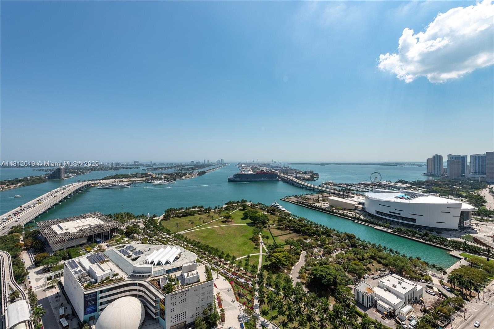 Small Image of 1100 BISCAYNE BLVD #3604, Miami Number 25