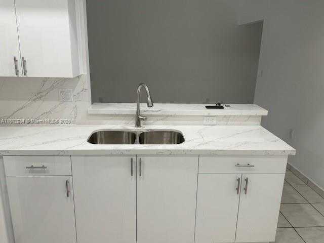 Small Image of 10233 NORTH WEST 9TH ST CIR #203-1, Miami Number 14