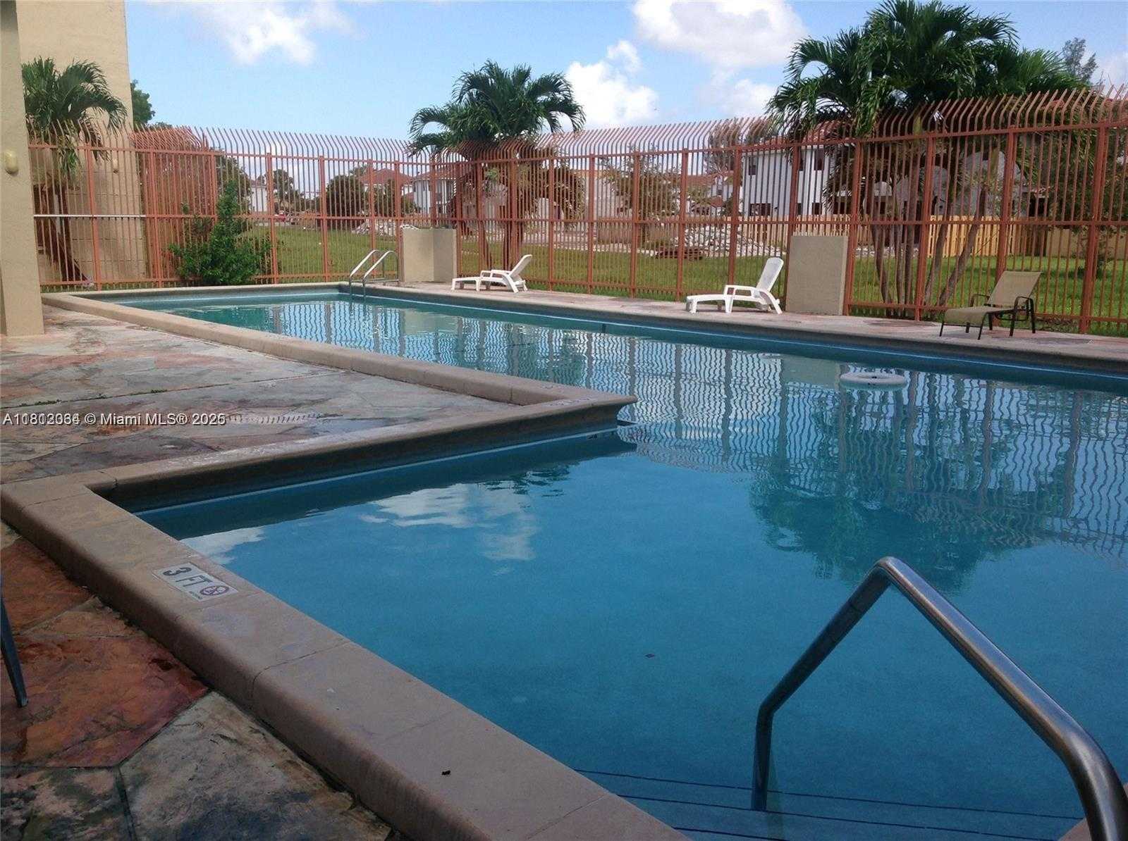 Small Image of 10233 NORTH WEST 9TH ST CIR #203-1, Miami Number 5