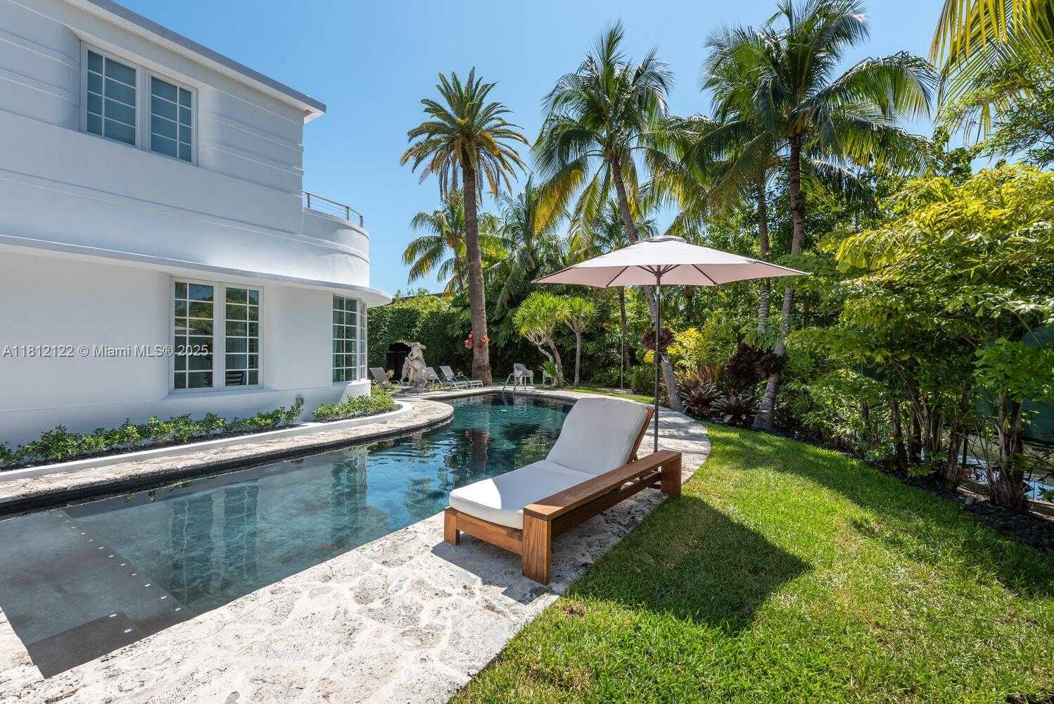 Small Image of 841 19TH ST, Miami Beach Number 10