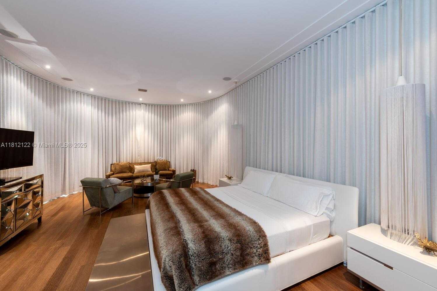Small Image of 841 19TH ST, Miami Beach Number 20