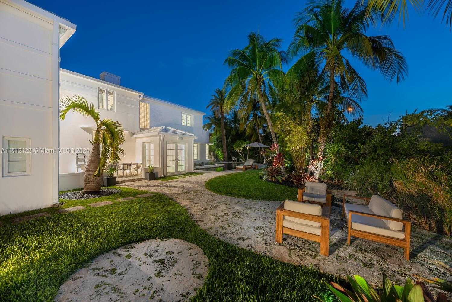 Small Image of 841 19TH ST, Miami Beach Number 44