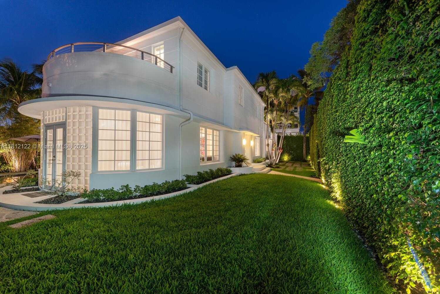 Small Image of 841 19TH ST, Miami Beach Number 46