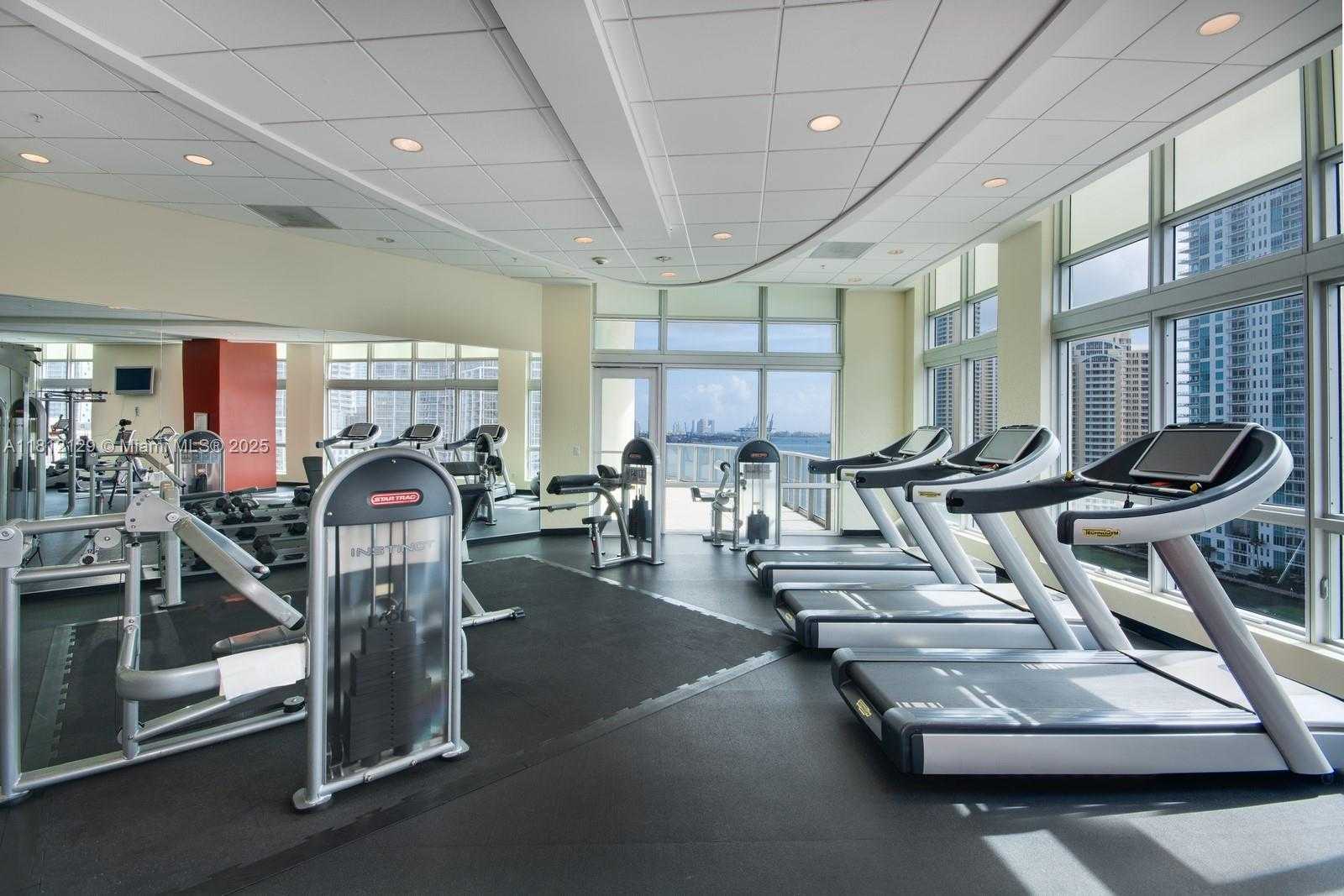 Small Image of 300 SOUTH BISCAYNE BLVD #L-1228, Miami Number 15