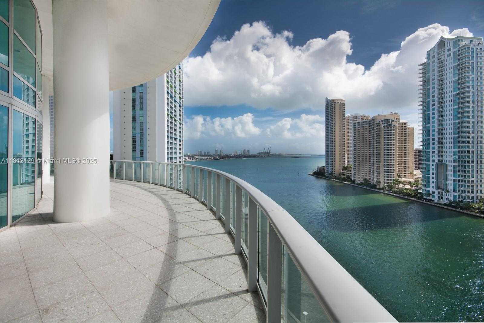 Small Image of 300 SOUTH BISCAYNE BLVD #L-1228, Miami Number 16