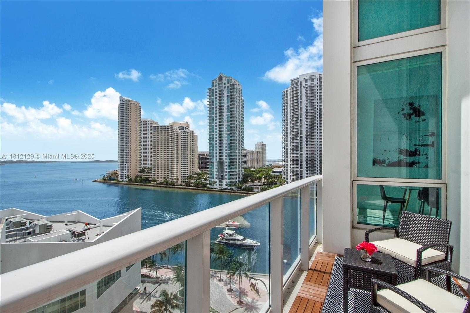 Small Image of 300 SOUTH BISCAYNE BLVD #L-1228, Miami Number 4