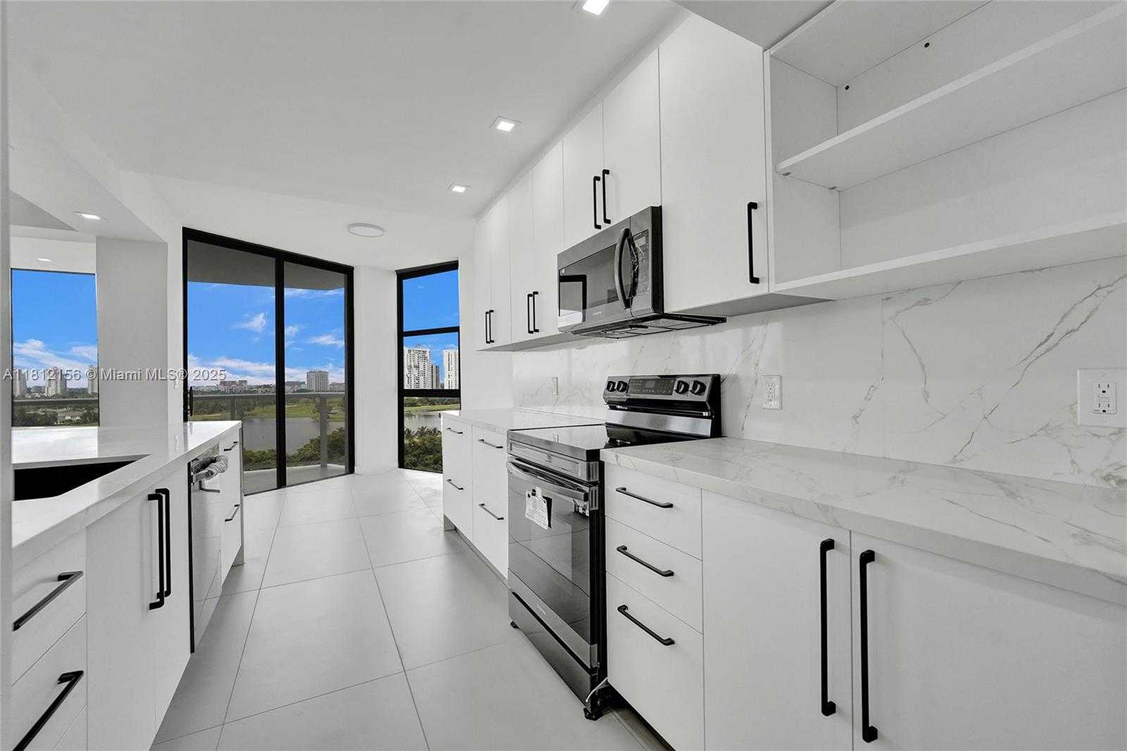 Small Image of 20281 EAST COUNTRY CLUB DR #811, Aventura Number 23