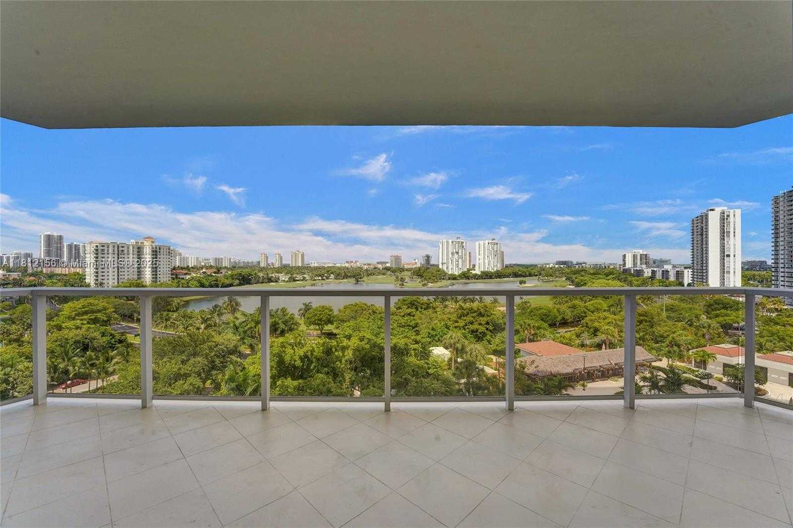 Small Image of 20281 EAST COUNTRY CLUB DR #811, Aventura Number 53