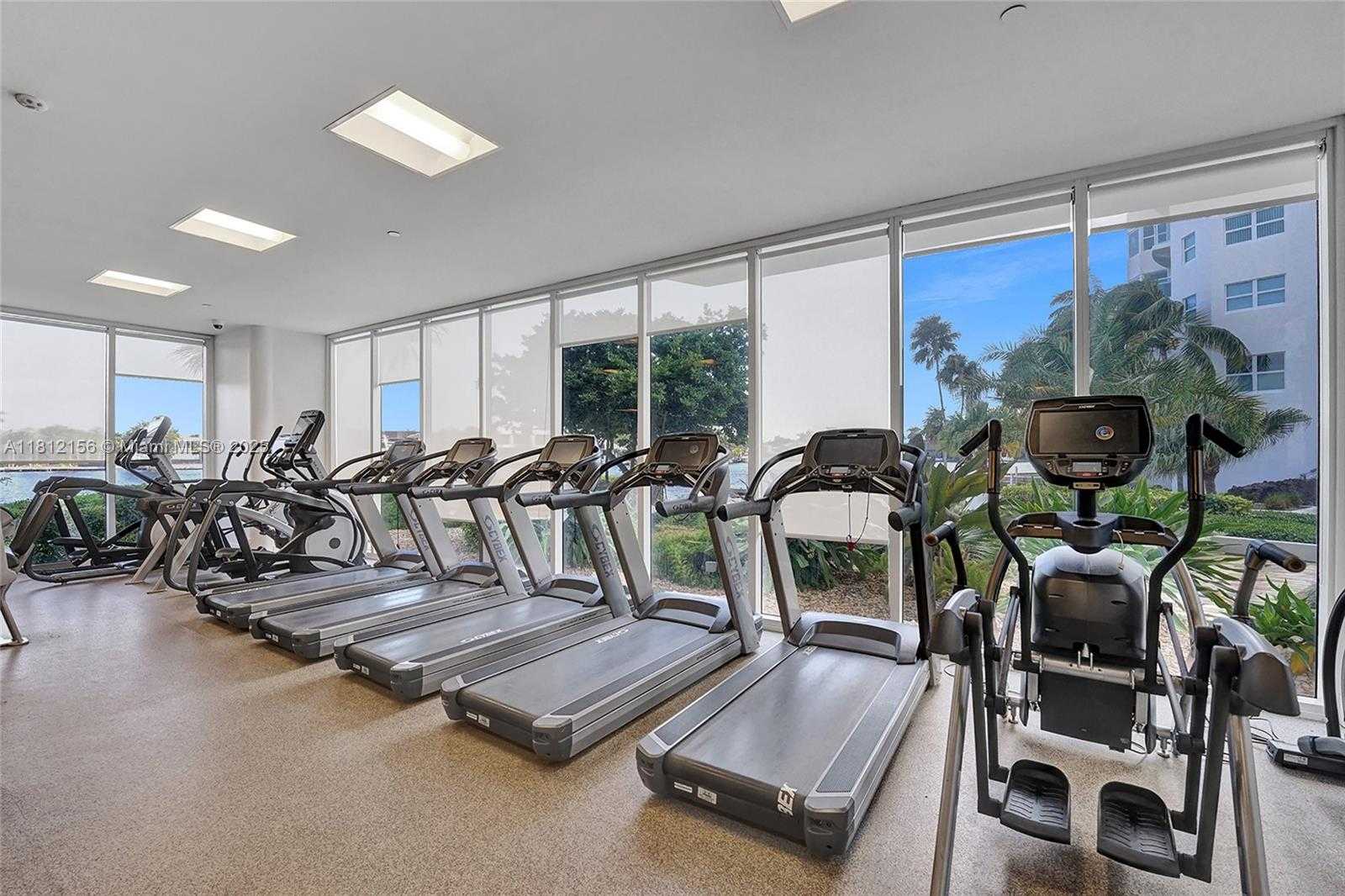 Small Image of 20281 EAST COUNTRY CLUB DR #811, Aventura Number 76